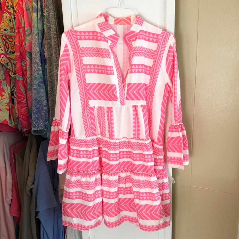 Boutique style pink & white dress